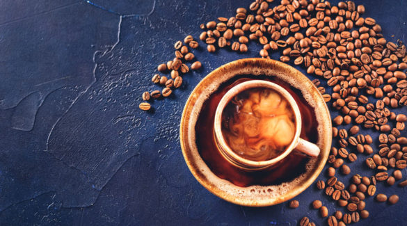 Kuloodporna kawa z masłem i olejem kokosowym - Bulletproof Coffee